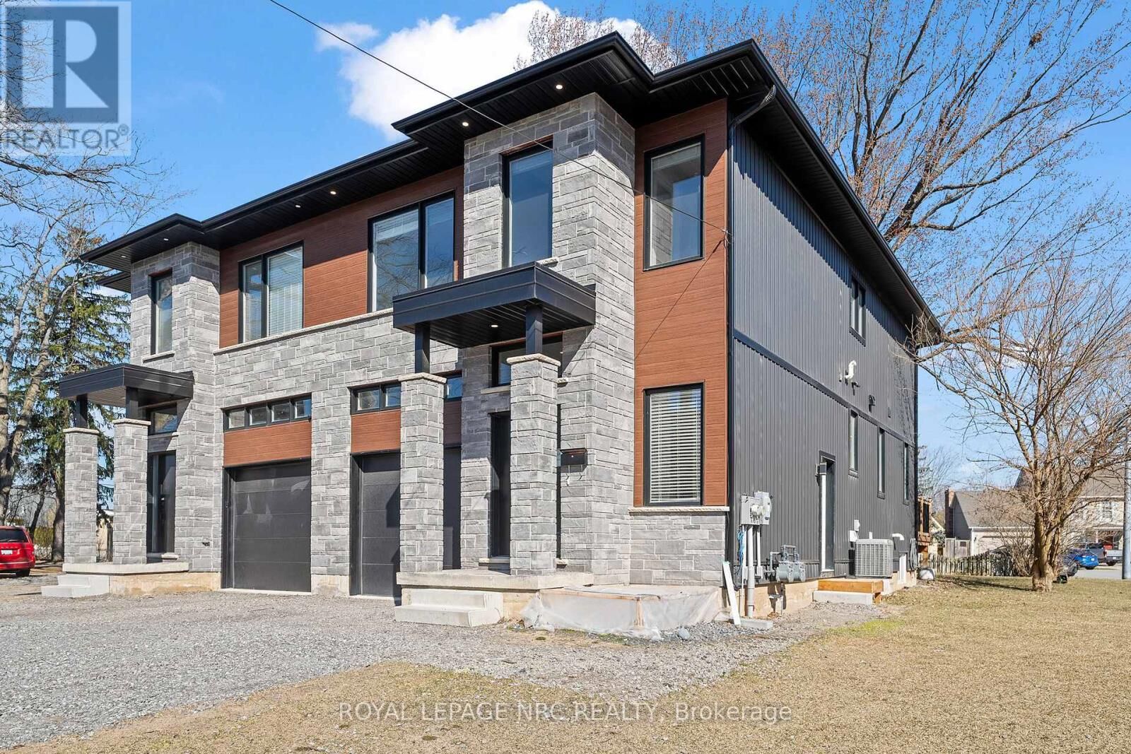 Property Photo:  668 Quaker Road Lower  ON L3C 3H2 