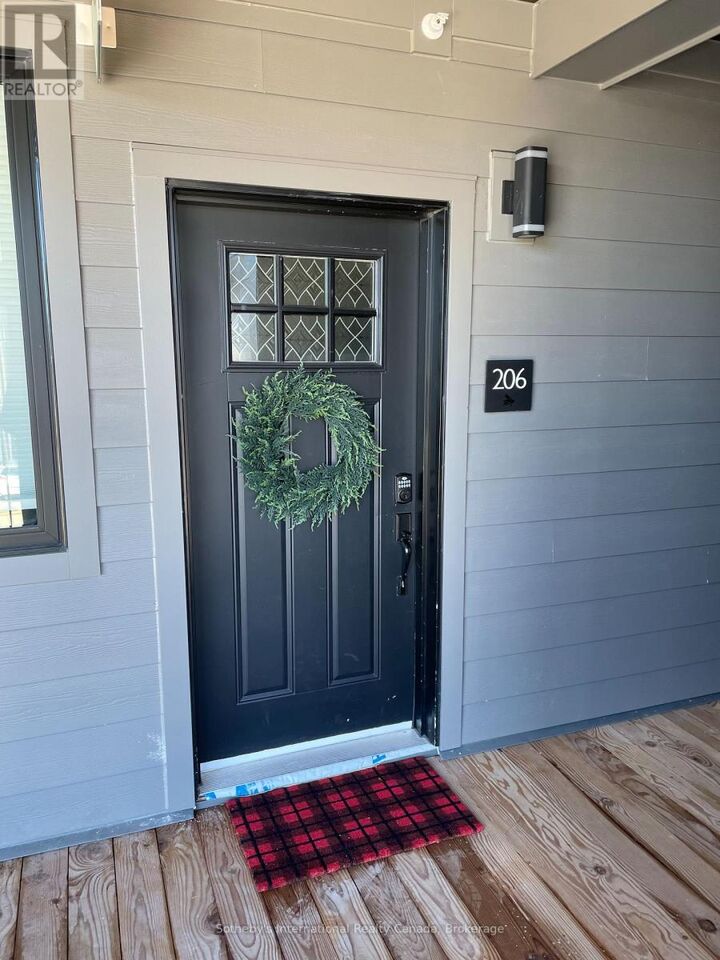 Property Photo: 20 Beckwith Lane 206 ON L9Y 0C7