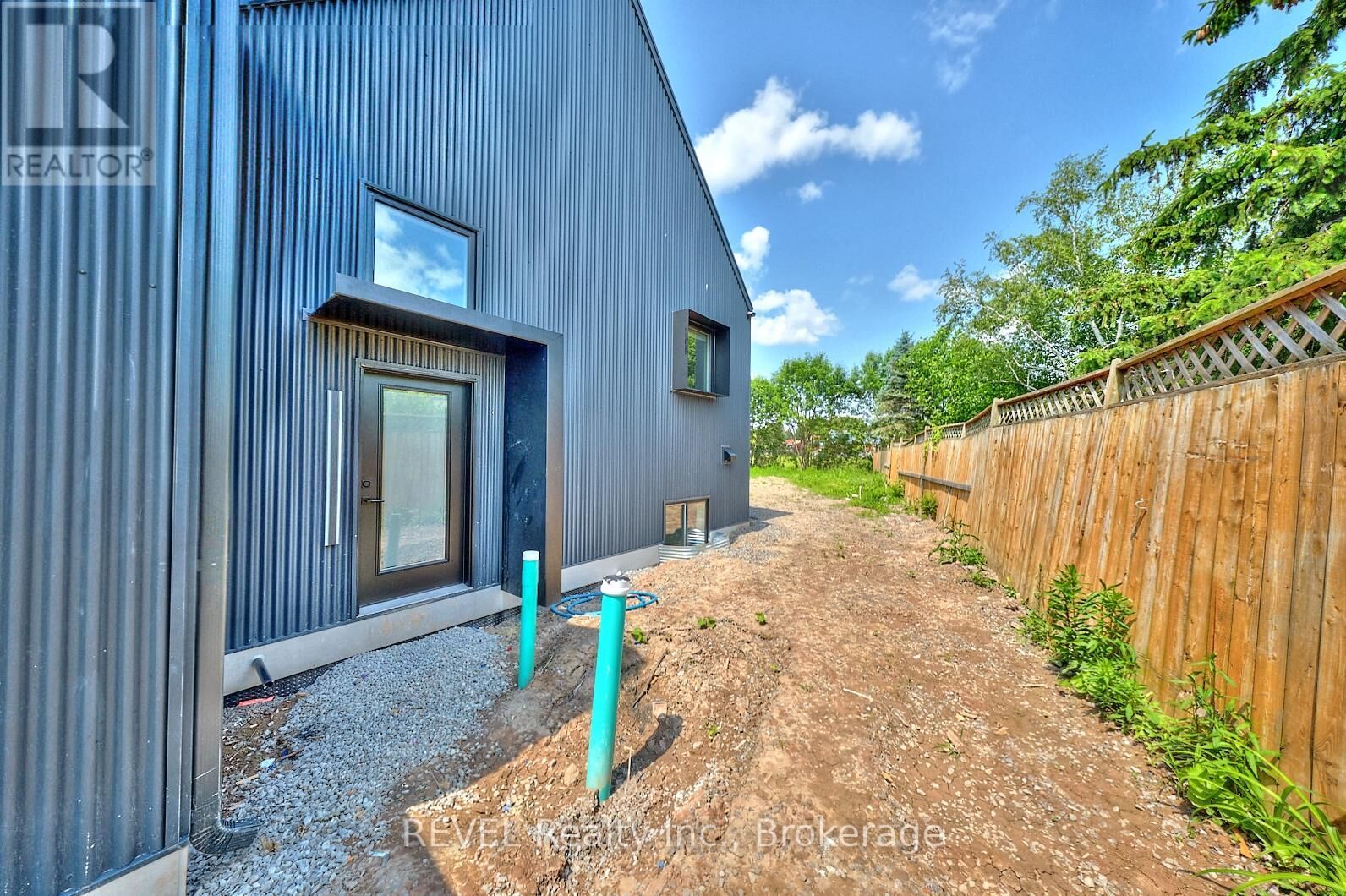 Property Photo:  5361 Valley Way Unit 3  ON L2E 1X5 