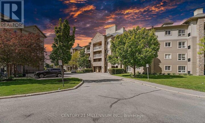 Property Photo: 8 Dayspring Circle 1209 ON L6P 2Z7