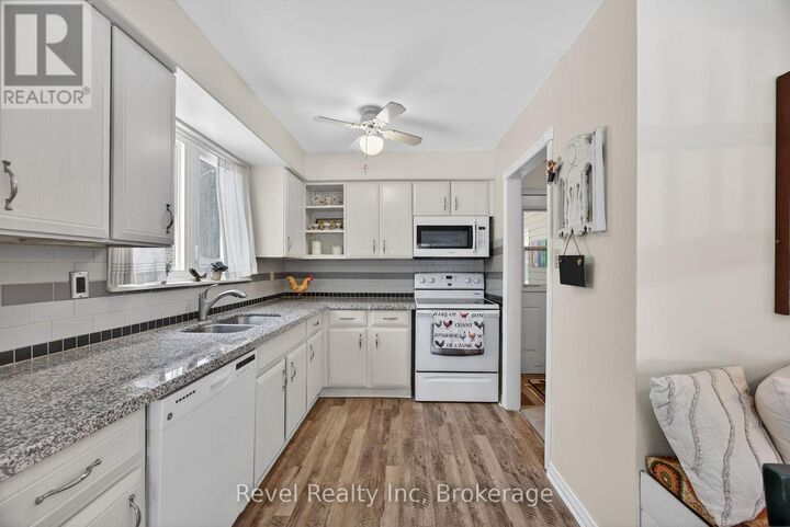 Property Photo: 8 Manitou Crescent ON L9M 0C6