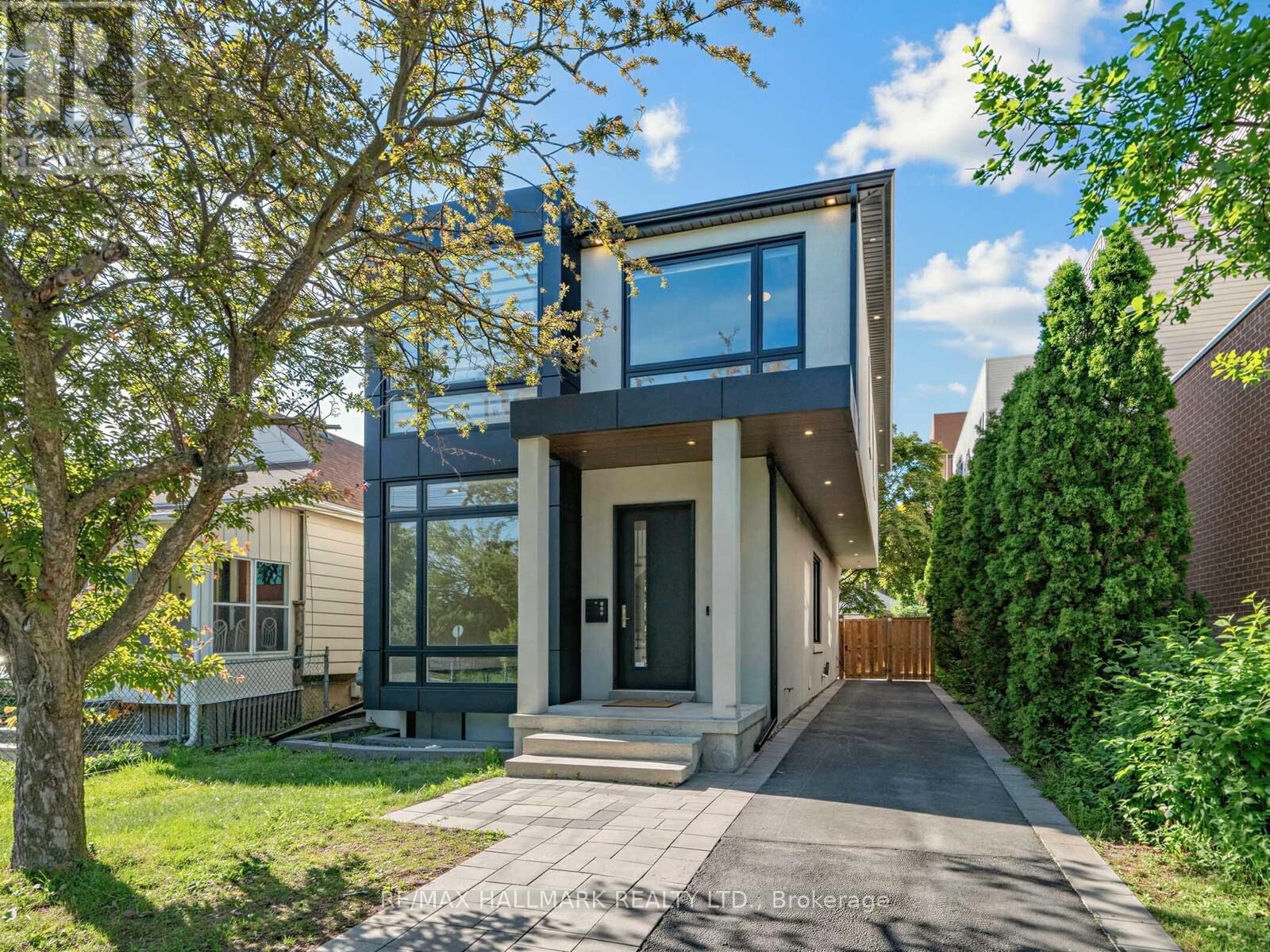 Property Photo: 92 Craiglee Drive ON M1N 2M7