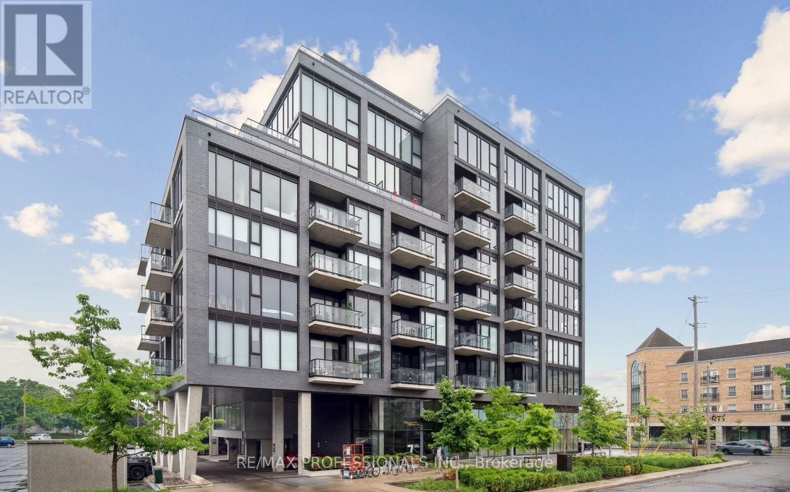 Property Photo: 7 Smith Crescent 619 ON M8Z 0G3