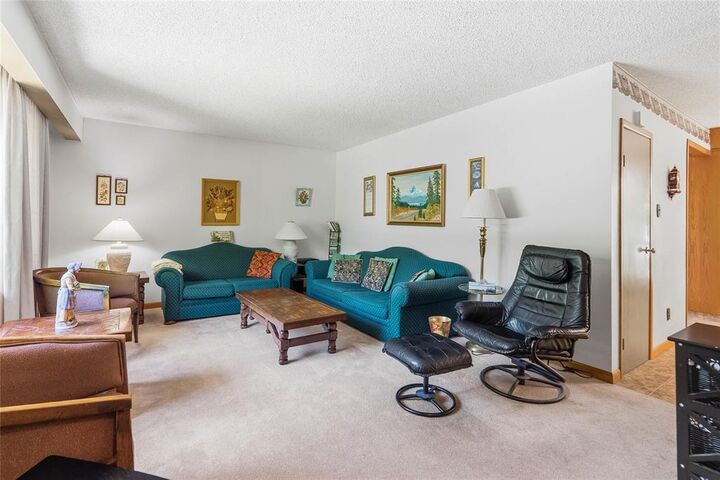 Photo de la propriété: 234 Foxgrove Avenue MB R2E 0A2