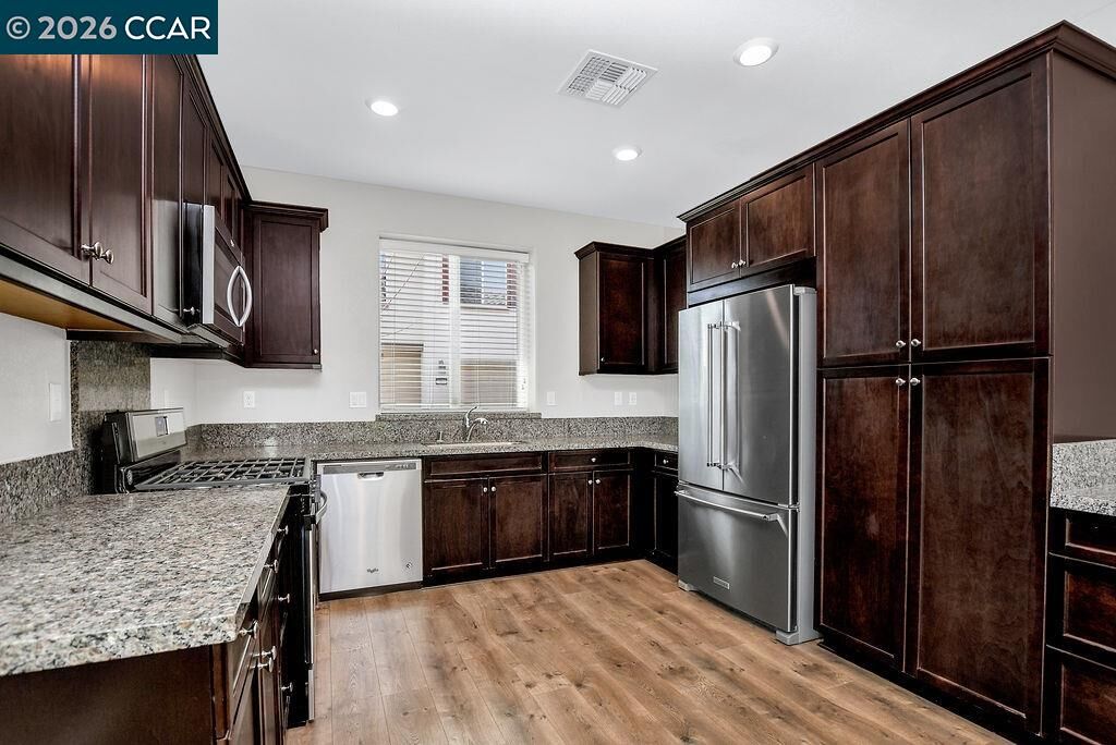 Property Photo: 232 Caterina Way CA 94545
