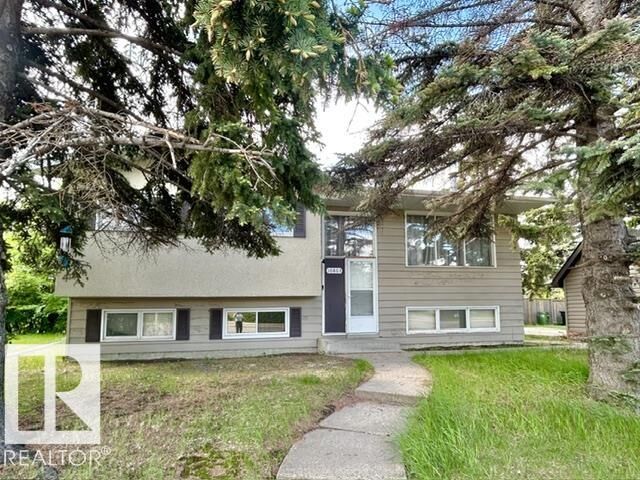 Property Photo:  10803 40 Avenue NW  AB T6J 0P6 