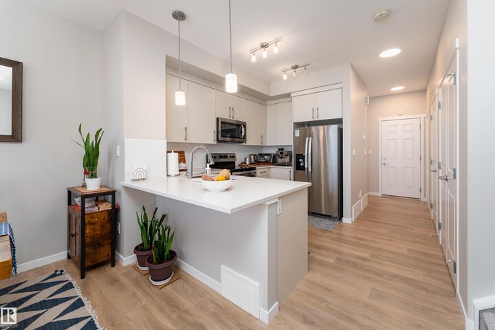 Property Photo:  2520 152 Avenue NW  AB T5Y 3Z1 