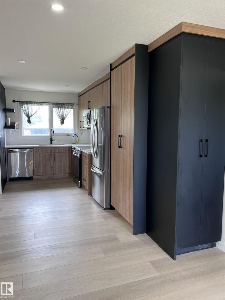 Property Photo: 11911 133 Avenue NW AB T5E 1E8