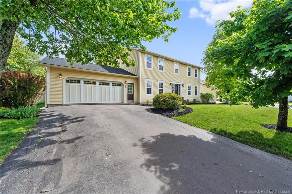 Property Photo: 59 Huntington Court NB E1C 9L6