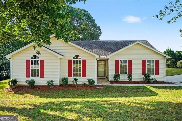 Property Photo: 4466 Big Bluff Court GA 30135