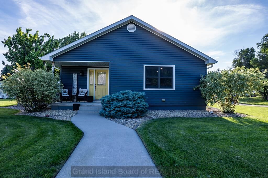 Property Photo: 12120 S 2nd Street NE 68925