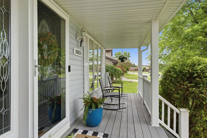 Property Photo:  10031 Northcote Court  IN 46373 