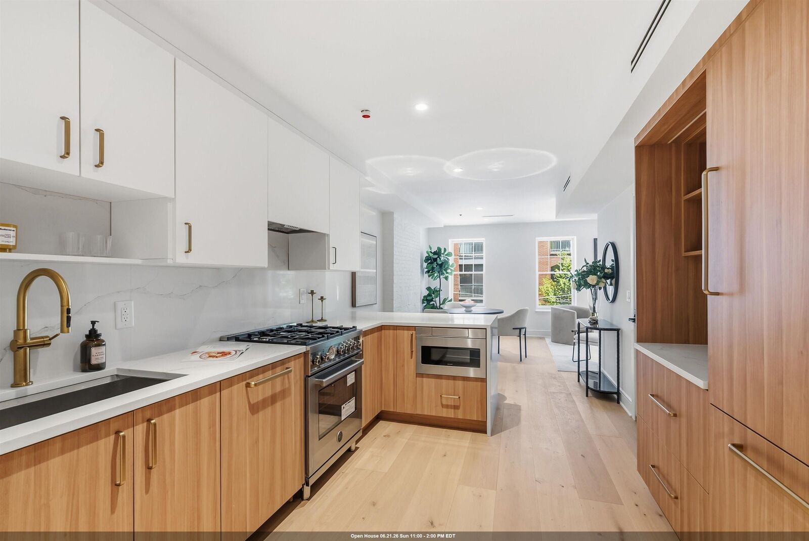 Property Photo:  225 Montgomery St 2  NJ 07302 
