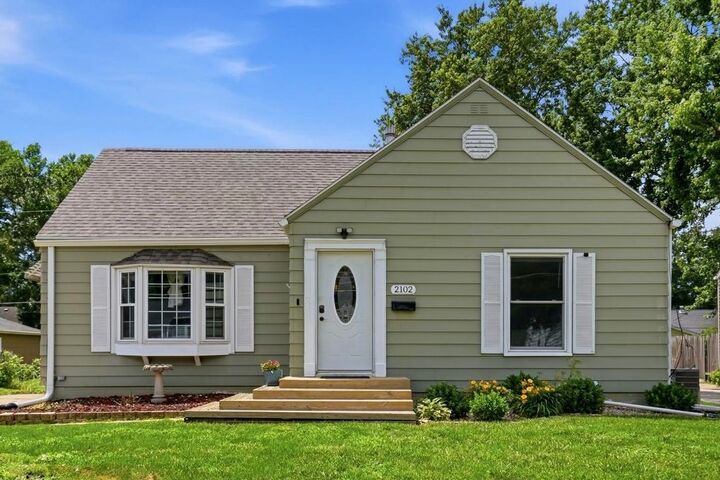 Property Photo: 2102 55th Street IA 50310