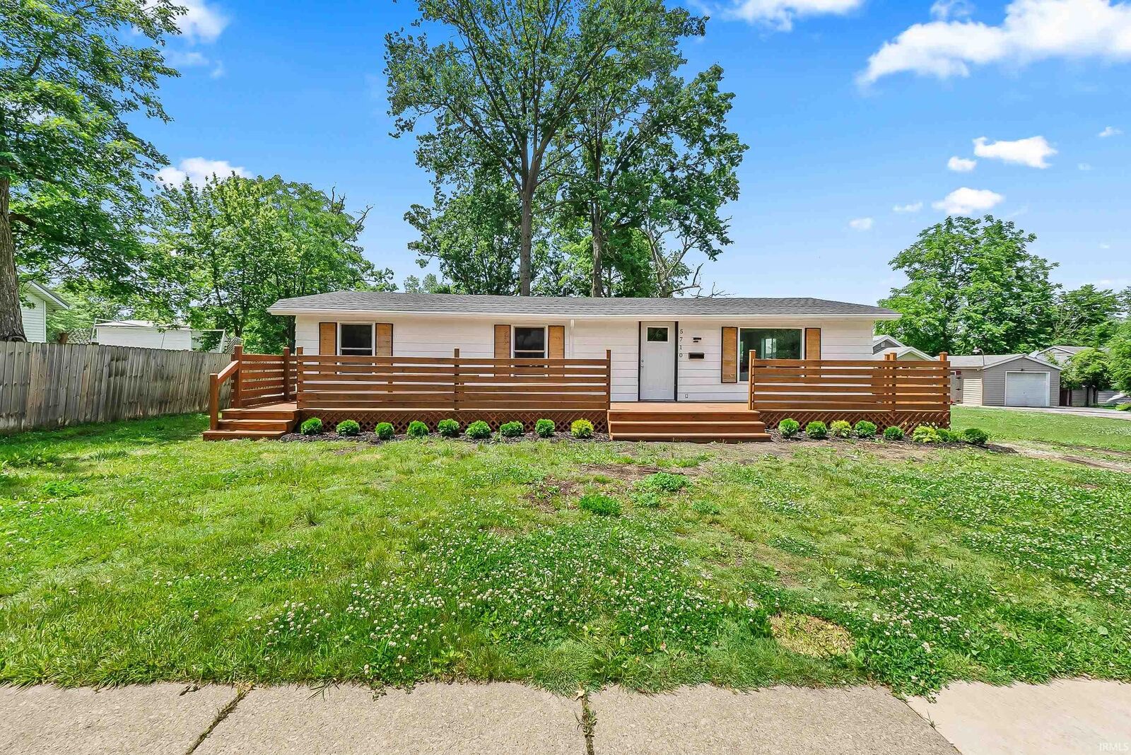 Property Photo:  5710 S Harrison Street  IN 46807-3411 