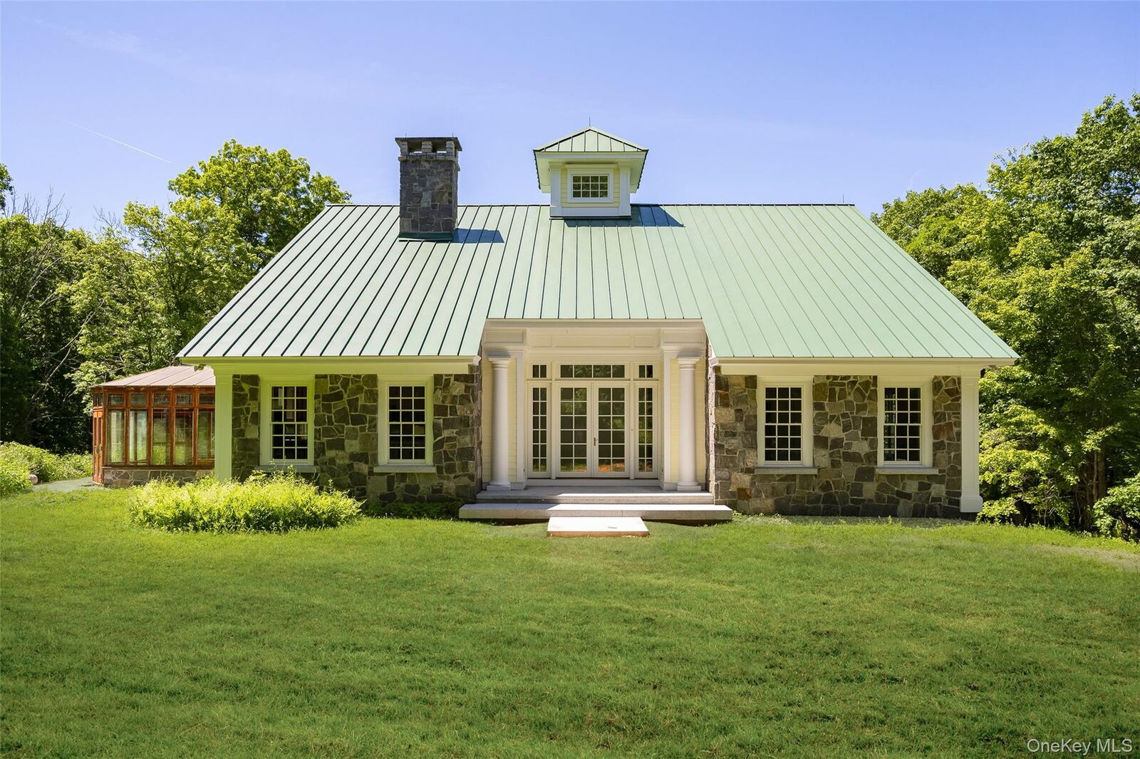 Property Photo:  46 Hoxie Road  NY 12545 