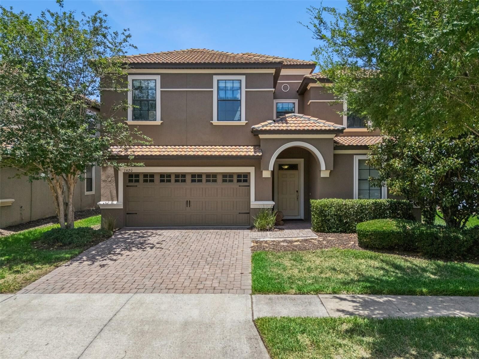 Property Photo:  1420 Moon Valley  FL 33896 