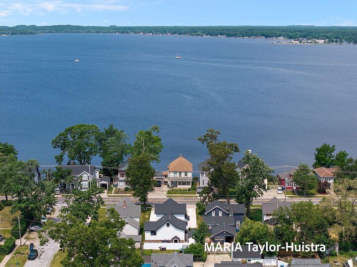 Property Photo: 1423 Lakeshore Drive MI 49441