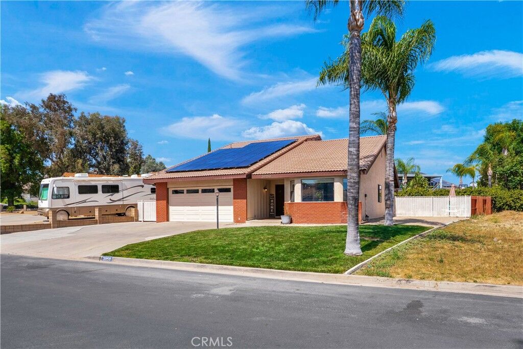 Property Photo: 30150 Cove View Street CA 92587