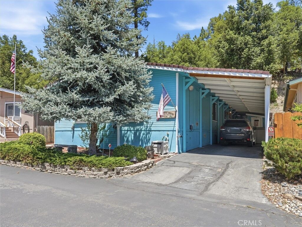 Property Photo:  39737 Road 274 34  CA 93604 