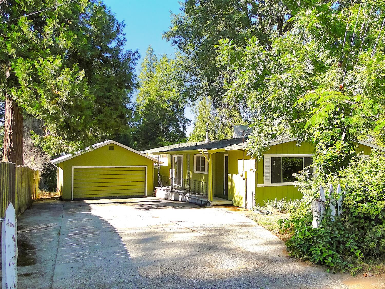 Property Photo:  11154 Vista Avenue  CA 95945 