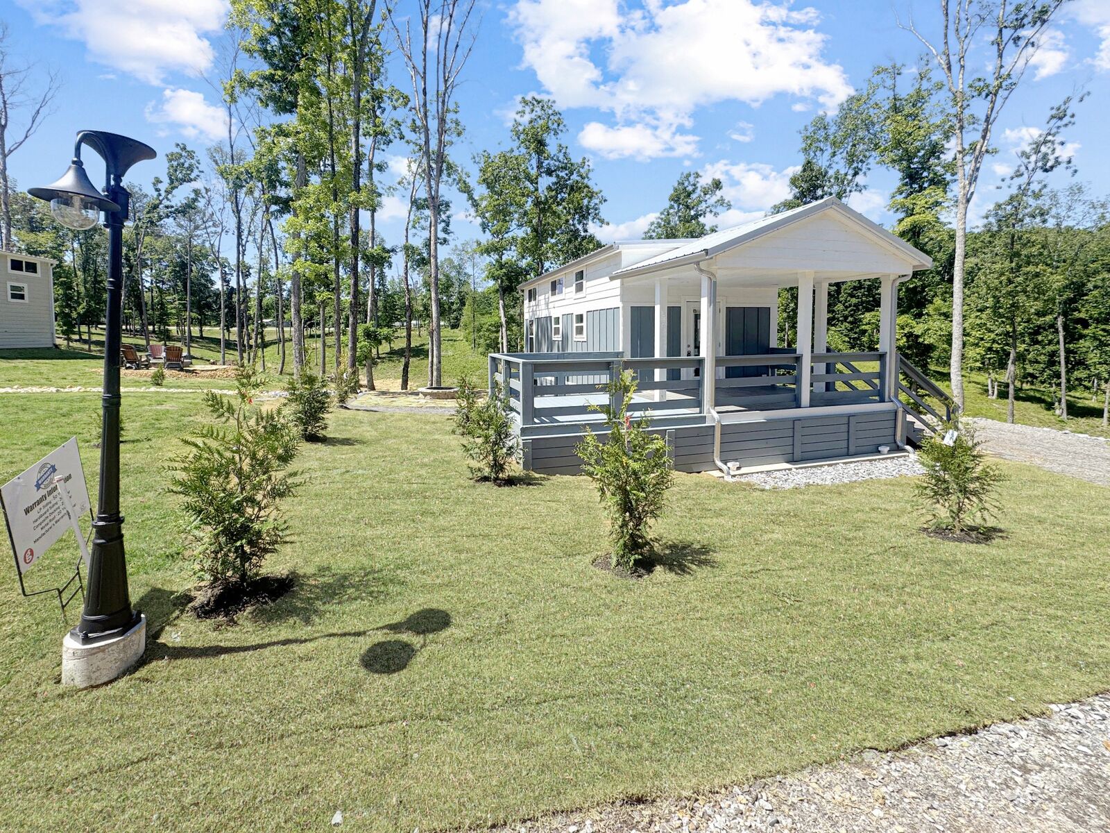 Property Photo: 123 Pine Grove Ln TN 37058
