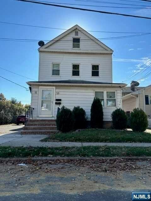 Property Photo:  52 14th Avenue 2  NJ 07407 