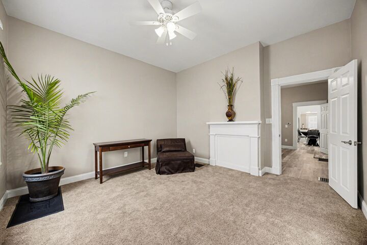 Property Photo: 704 W 35th Street KY 41015
