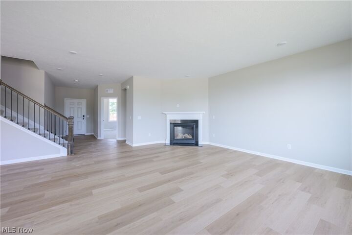 Property Photo:  8010 Echo Hill Manor Drive  OH 44060 