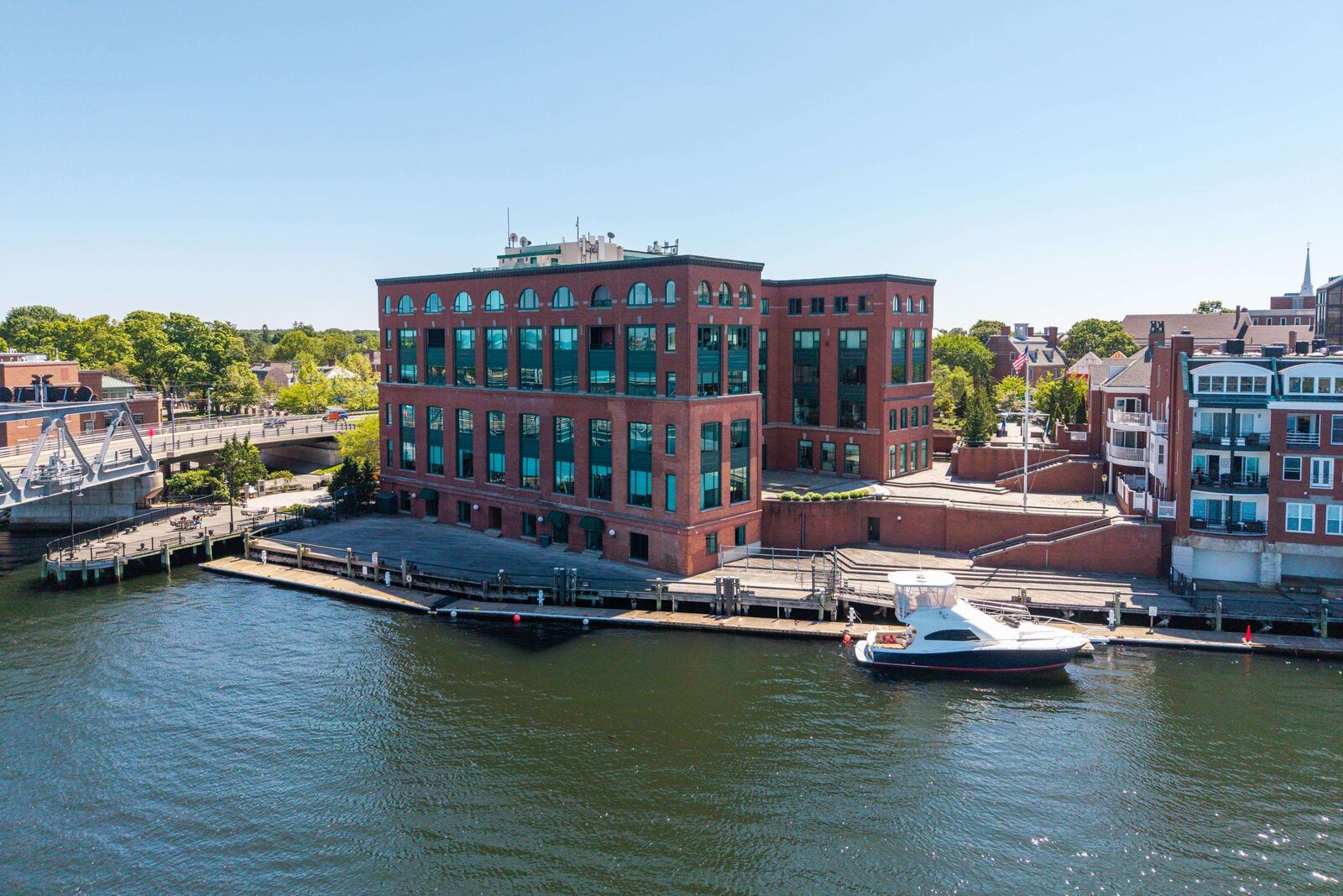 Property Photo:  1 Harbour Place  NH 03801 