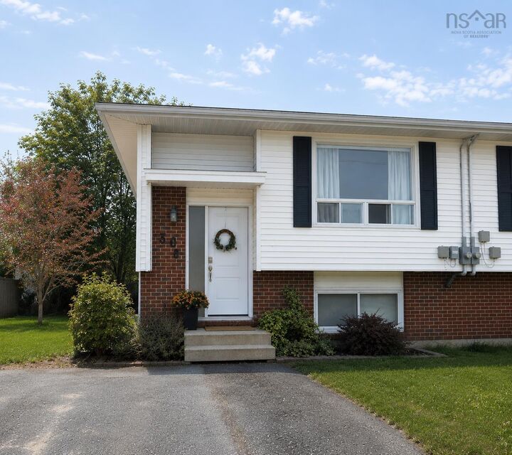 Property Photo: 30 Merrimac Drive NS B2W 4P8
