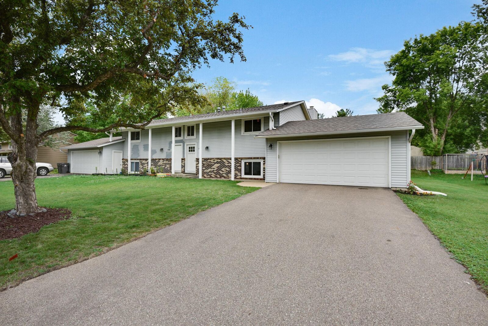 Property Photo: 7315 Stewart Drive MN 55346