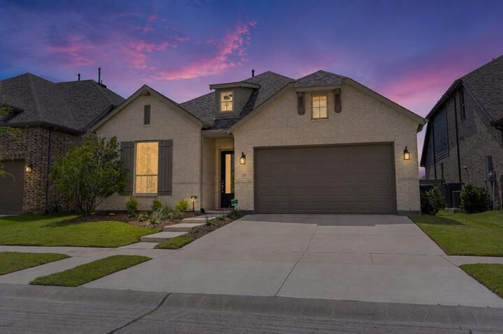 Property Photo: 1517 Chickadee Drive TX 76226