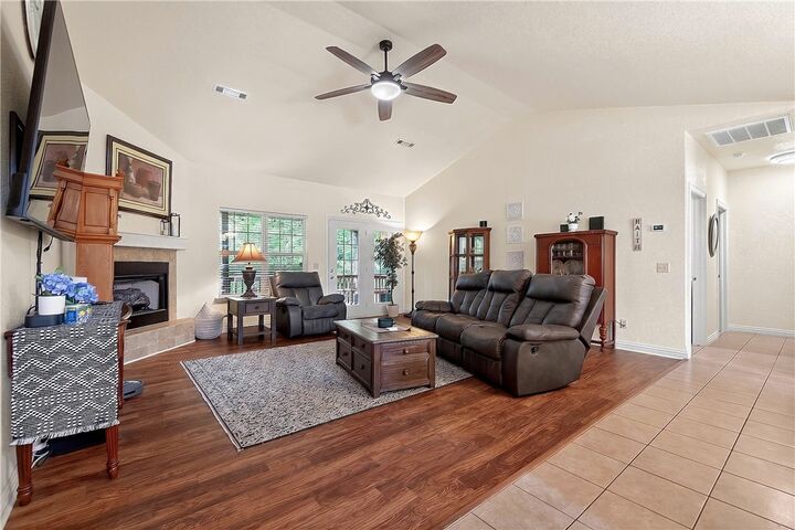 Property Photo:  1 Webb Lane  AR 72714 