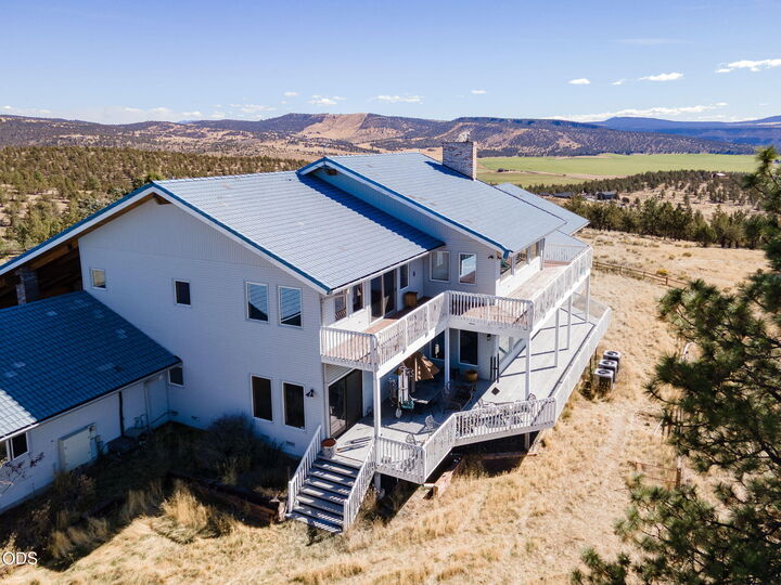 Property Photo: 4705 NE Wittmer OR 97754