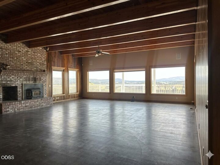 Property Photo: 4705 NE Wittmer OR 97754
