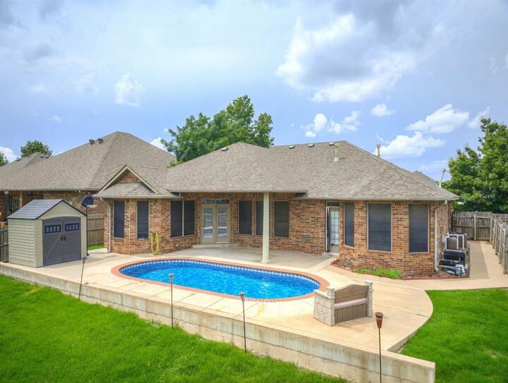 Property Photo: 1308 SW 131st Terrace OK 73170