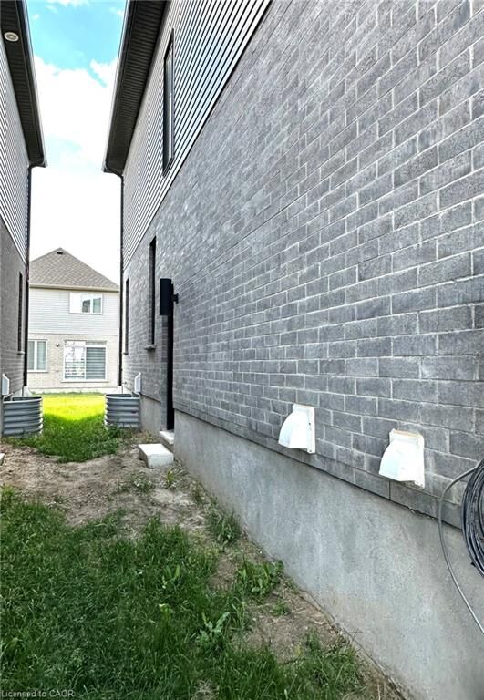 Property Photo: 50 Jacob Detweiller Drive Lower ON N2P 0L1