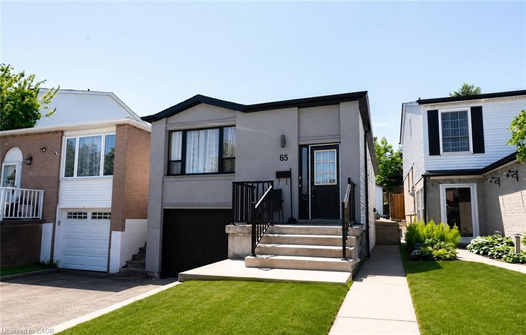 Property Photo:  65 Garden Crescent Lower  ON L8V 4I3 