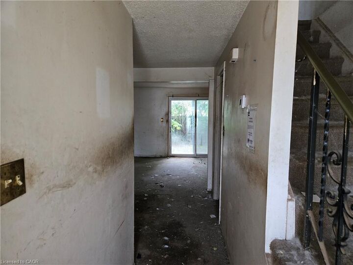 Property Photo: 5548 Church'S Lane ON L2J 3J2