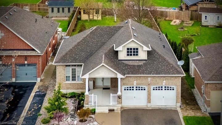 21 Kelly Drive — photo 1