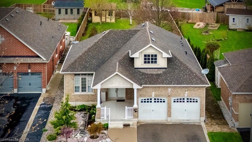 Property Photo: 21 Kelly Drive ON N0A 1N5
