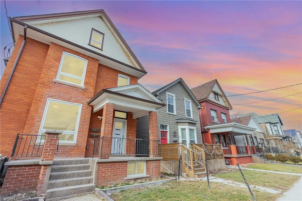 Property Photo:  291 Emerald Street N Main  ON L8L 5L2 