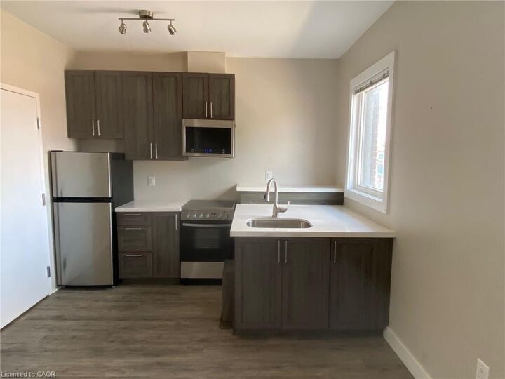Property Photo:  161 Wellington Street N 204  ON L8N 1N4 