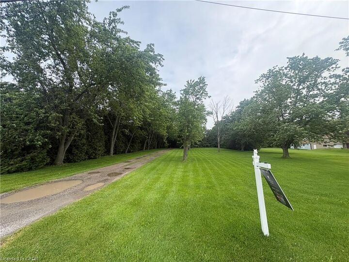 Property Photo: 165 Ridge Road E ON L3M 4E7