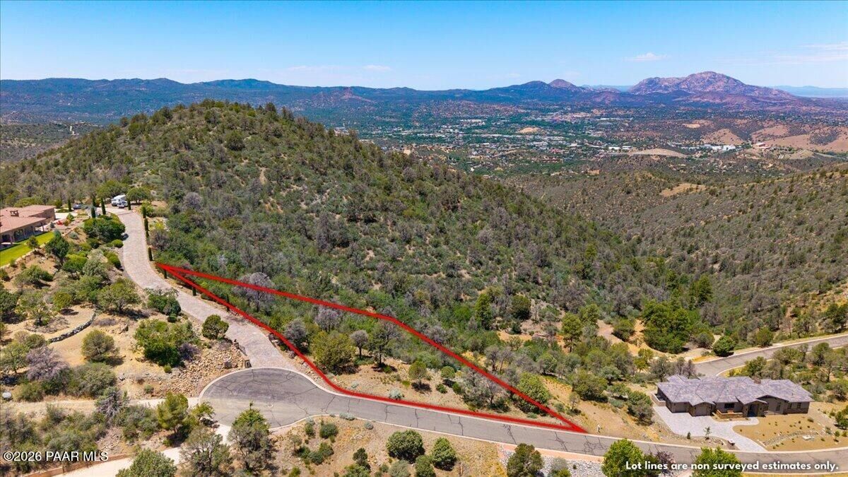 Property Photo:  684 Cloudcrossing Circle  AZ 86303 