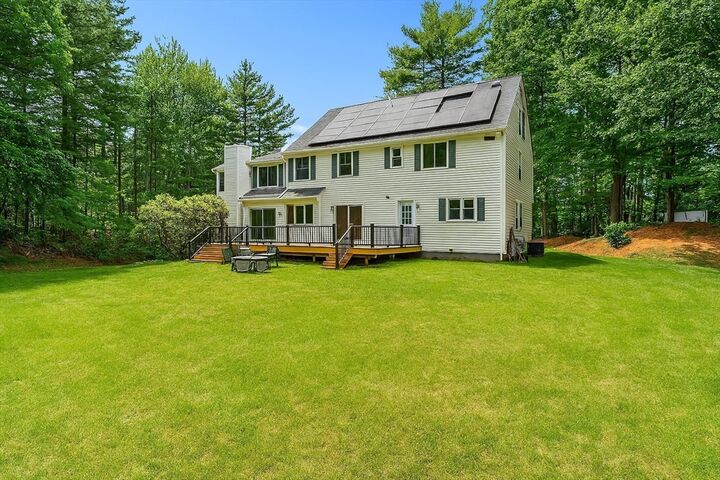 Property Photo: 18 Equestrian Dr MA 01845