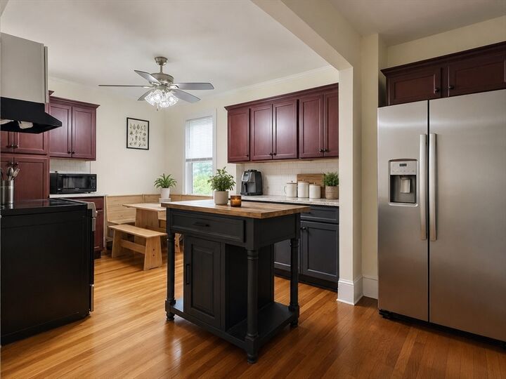 Property Photo:  8 Glenside Ave 1  MA 02130 