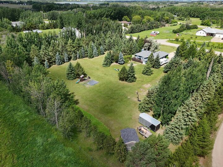 Property Photo: 711007 Range Road 63 21 AB T8W 5B7