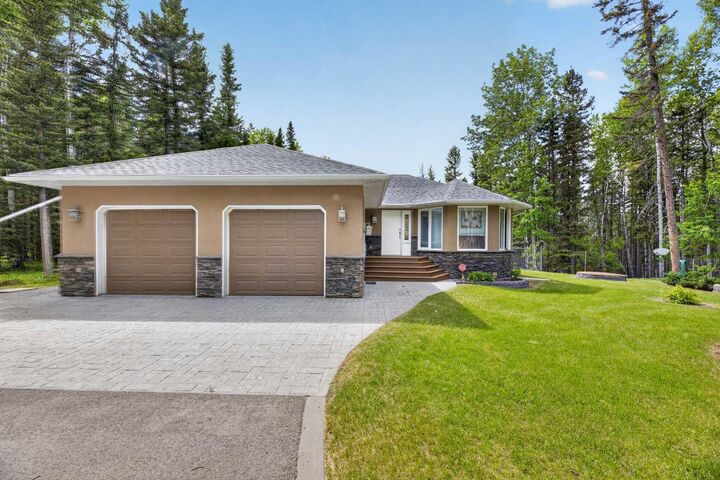 Property Photo: 5241 Township Road 325 A 232 AB T0M 1X0